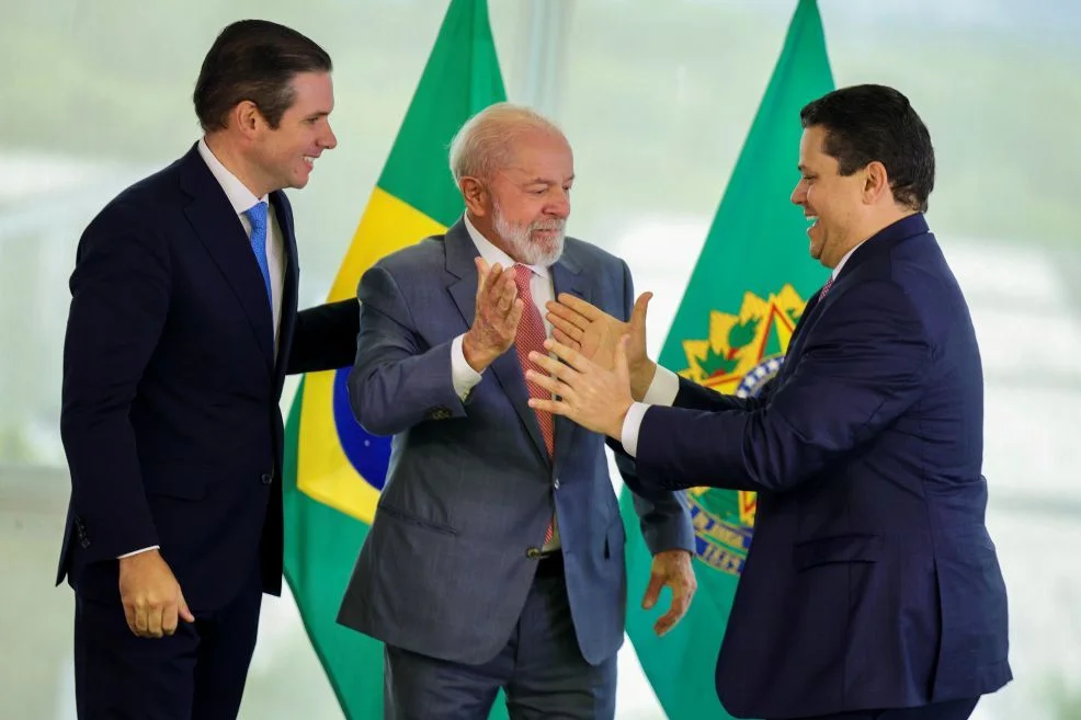 Congresso acaba com ‘taxa das blusinhas’ para compras online